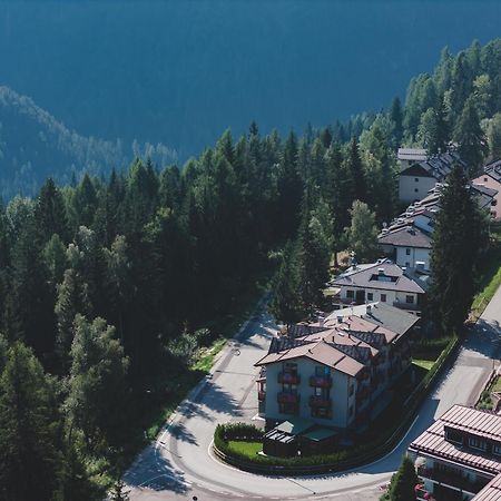 Hotel Fantelli Folgarida Exterior photo