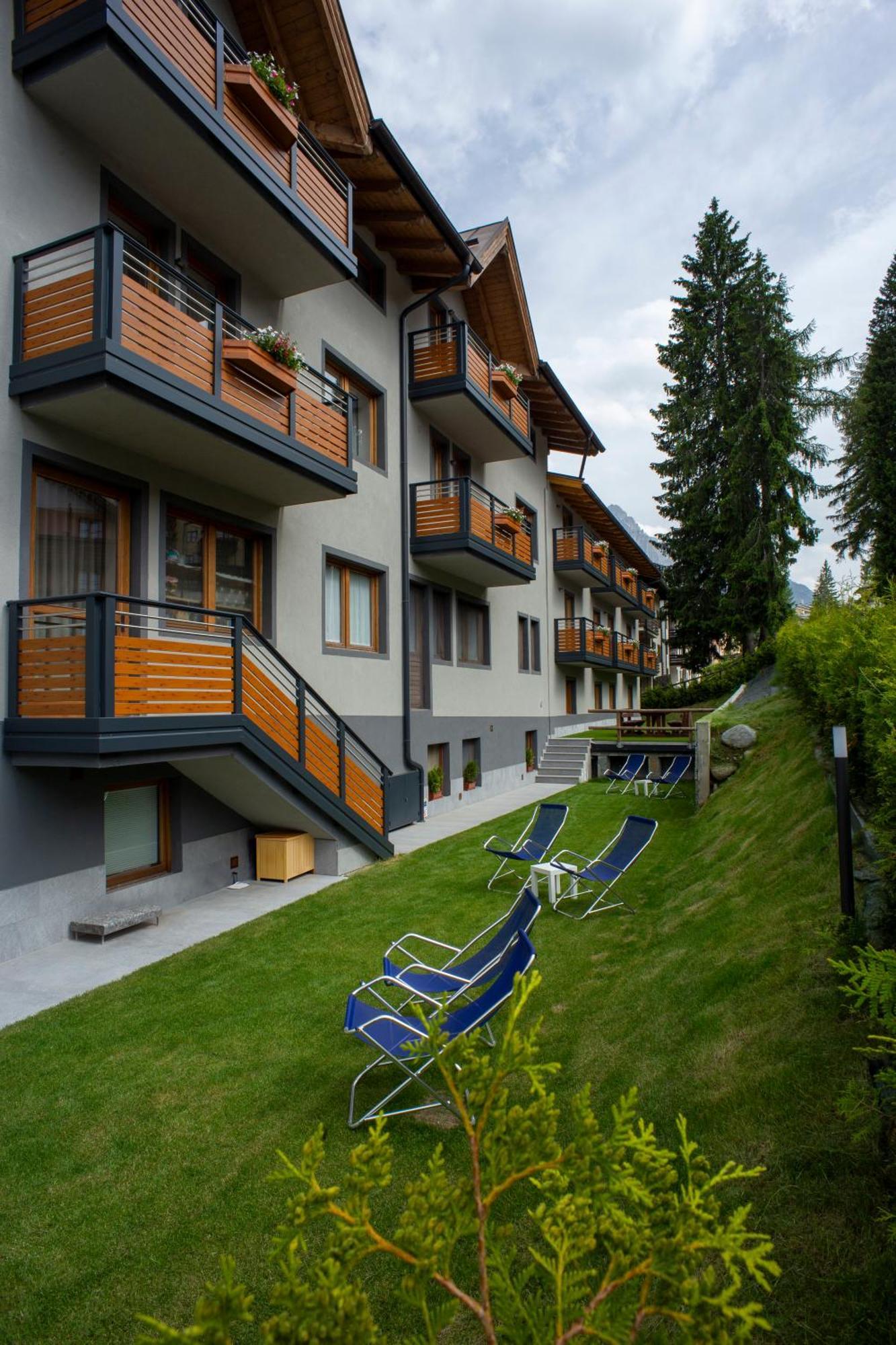 Hotel Fantelli Folgarida Exterior photo